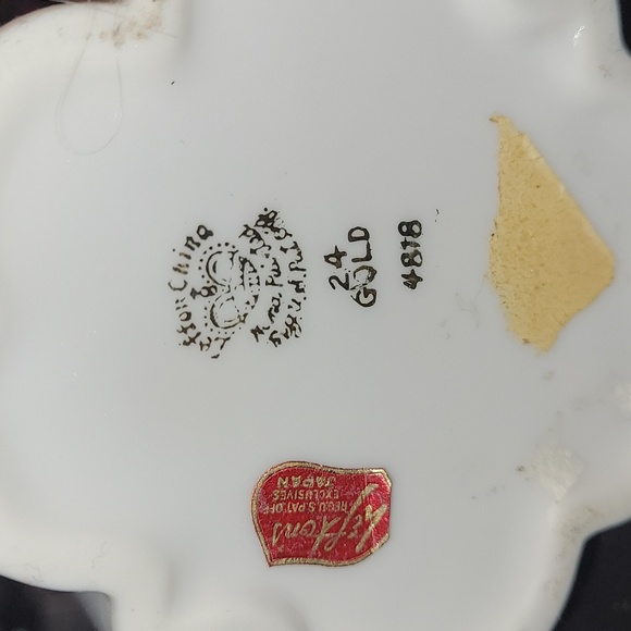 ■FINAL Price Drop!!■Lefton China Lipstick and Ring Holder.....VINTAGE - Picture 2 of 6